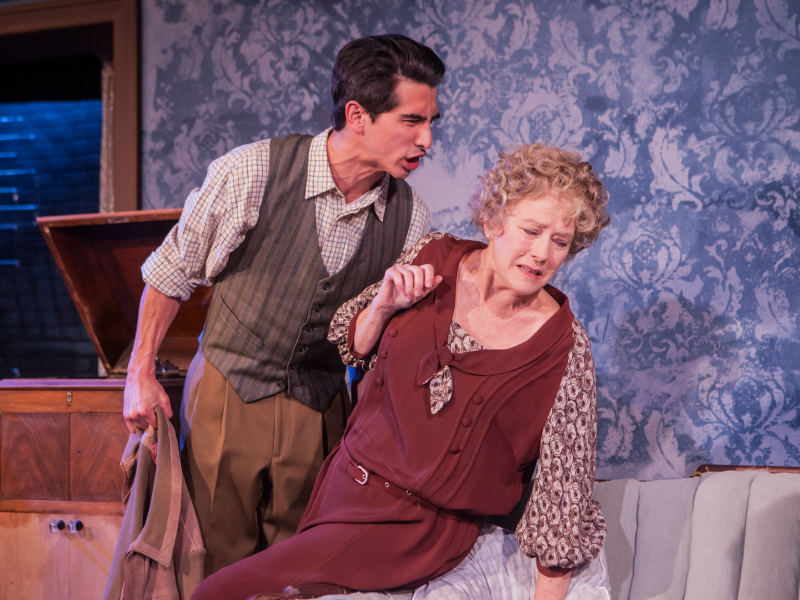 Theater Review: 'The Glass Menagerie' Gets A Rare Staging In Sacramento